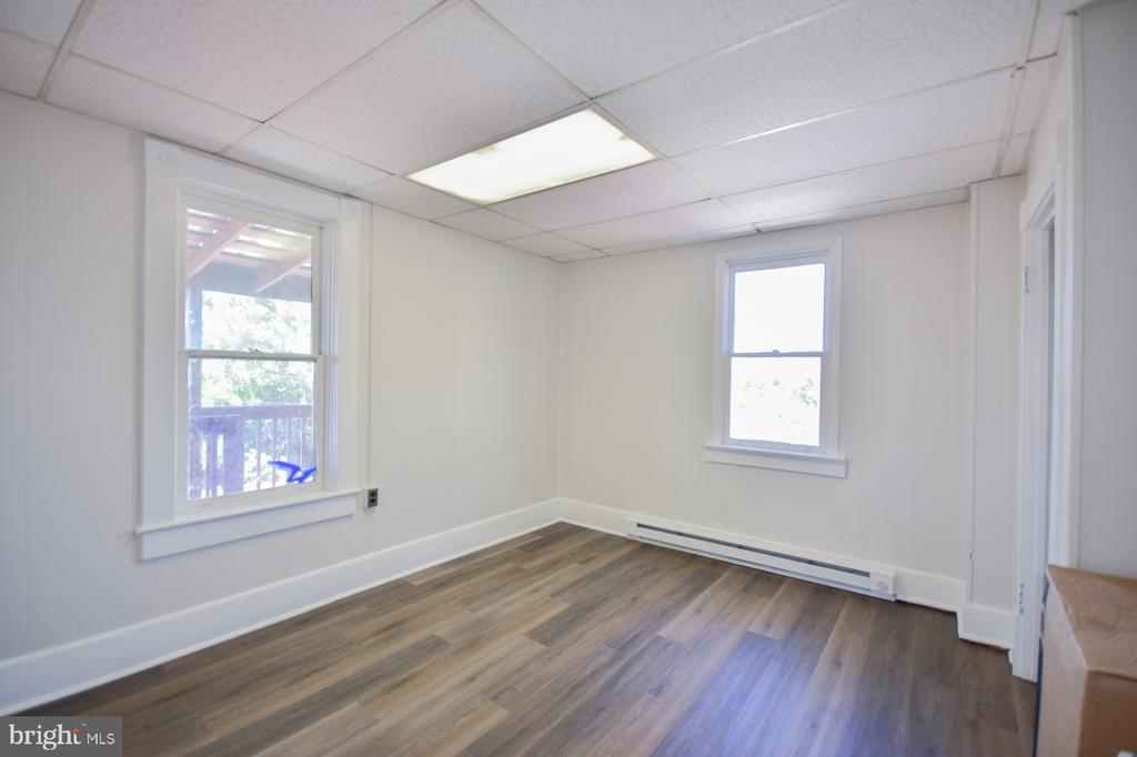 117 E MARTIN STREET Unit: 4
