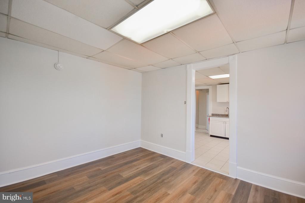 117 E MARTIN STREET Unit: 4