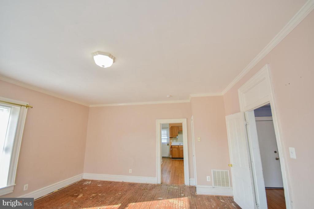 501 W KING STREET