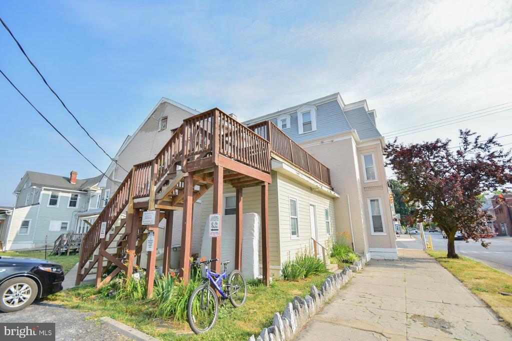 501 W KING STREET