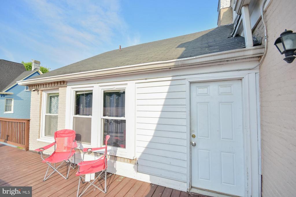 501 W KING STREET