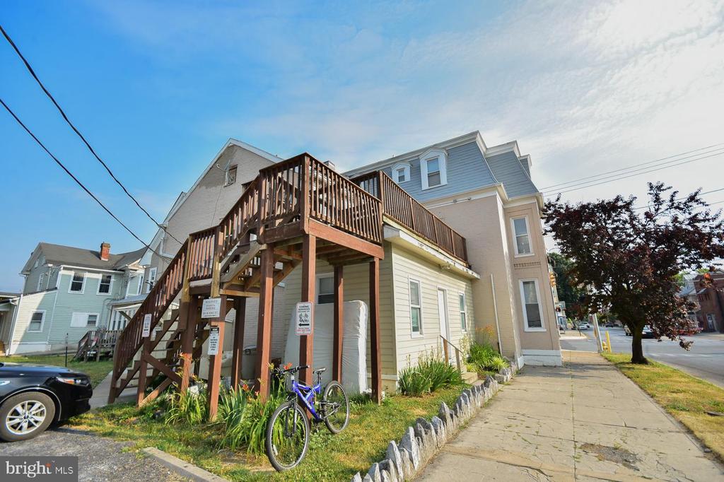 501 W KING STREET