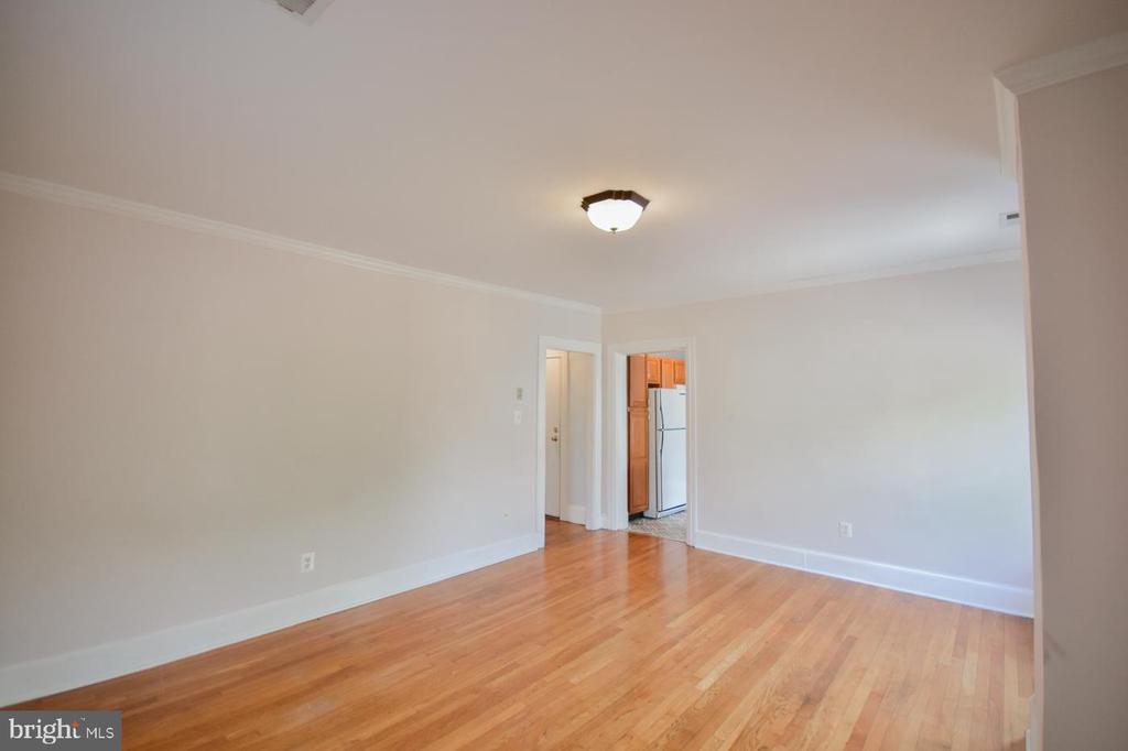 501 W KING STREET