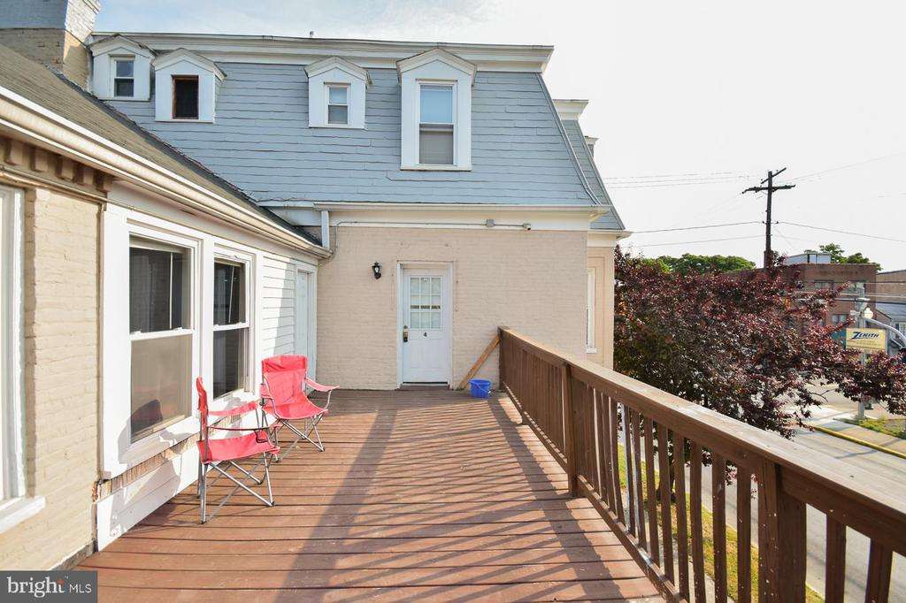 501 W KING STREET