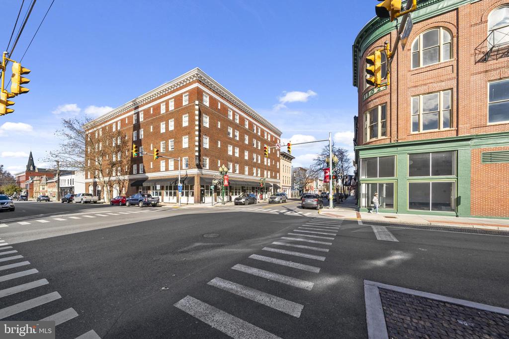 201 N QUEEN STREET