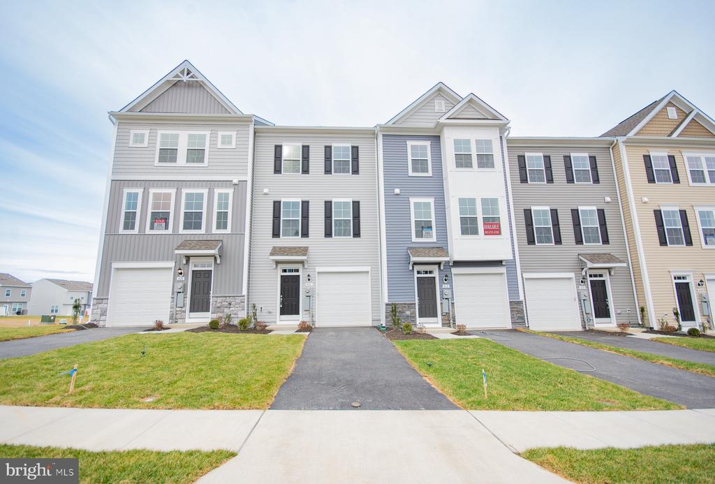 416 SLICK TERRACE