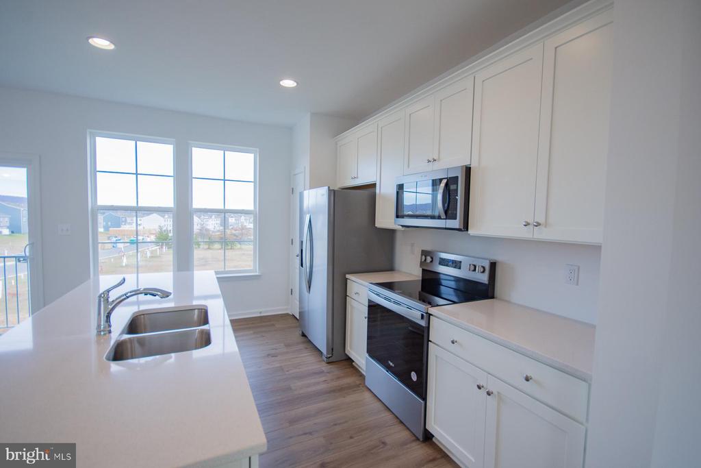 416 SLICK TERRACE