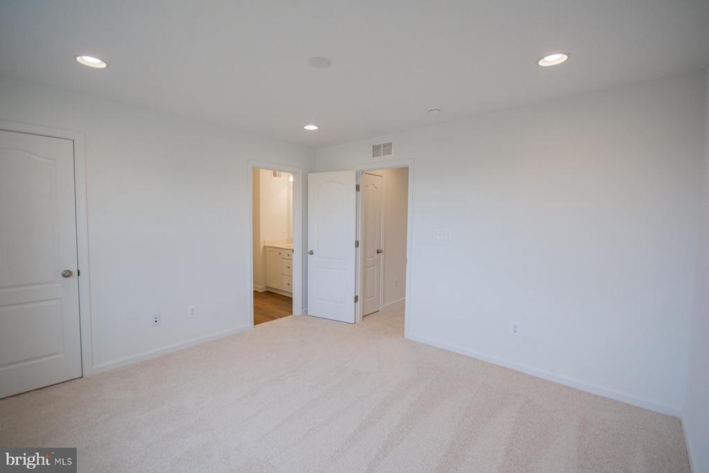 416 SLICK TERRACE