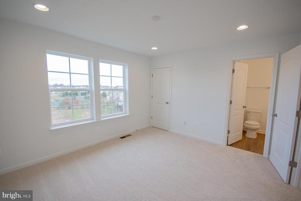 416 SLICK TERRACE
