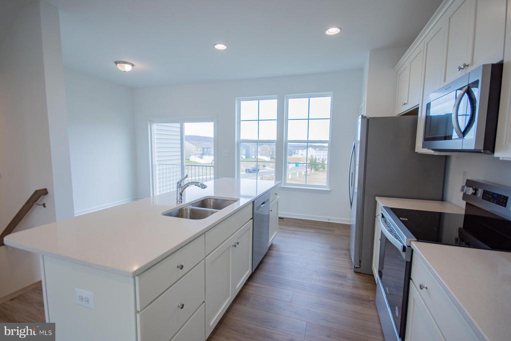 416 SLICK TERRACE