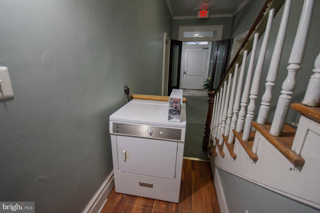 501 W KING STREET Unit: 2