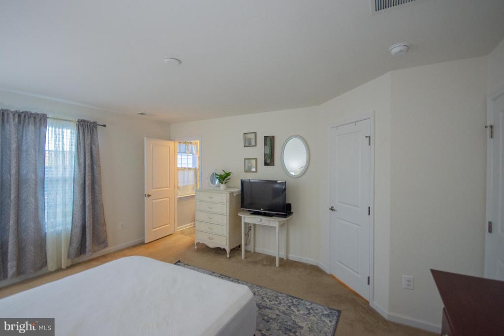 123 NORWOOD DRIVE