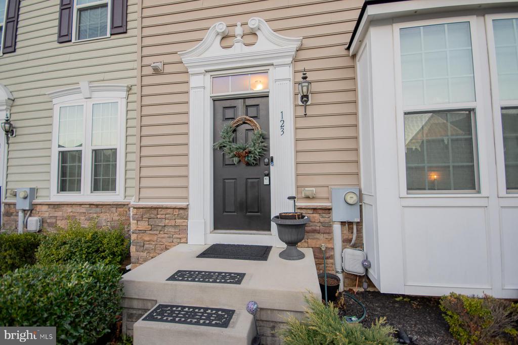 123 NORWOOD DRIVE