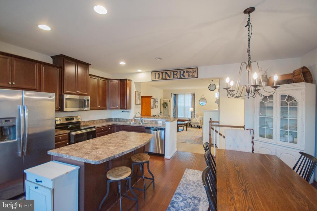 123 NORWOOD DRIVE