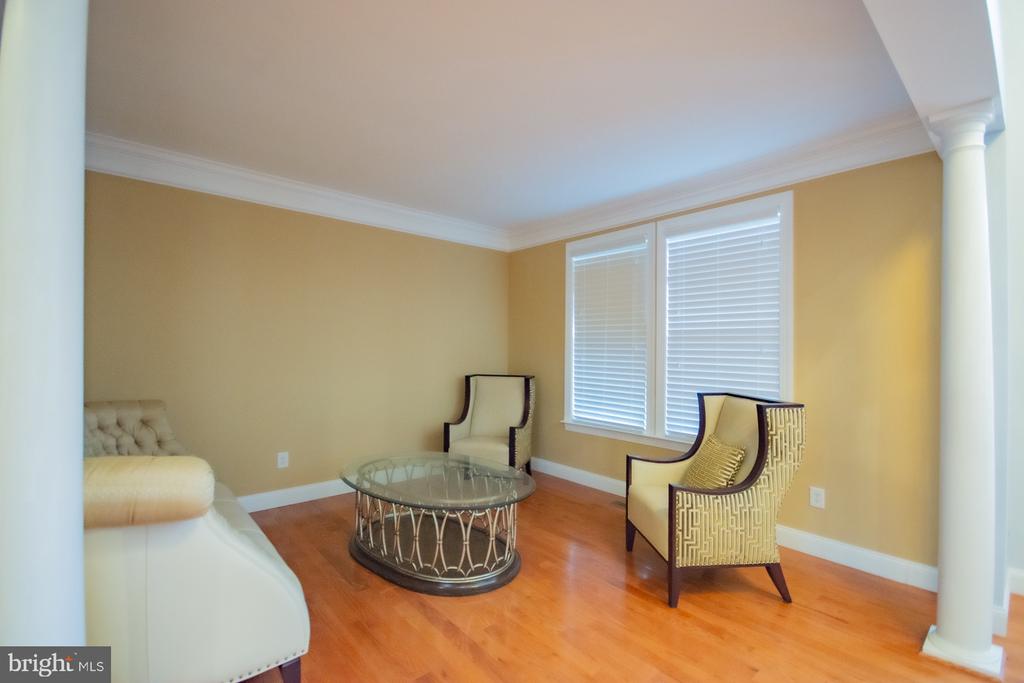 151 RIPPLING WATERS WAY