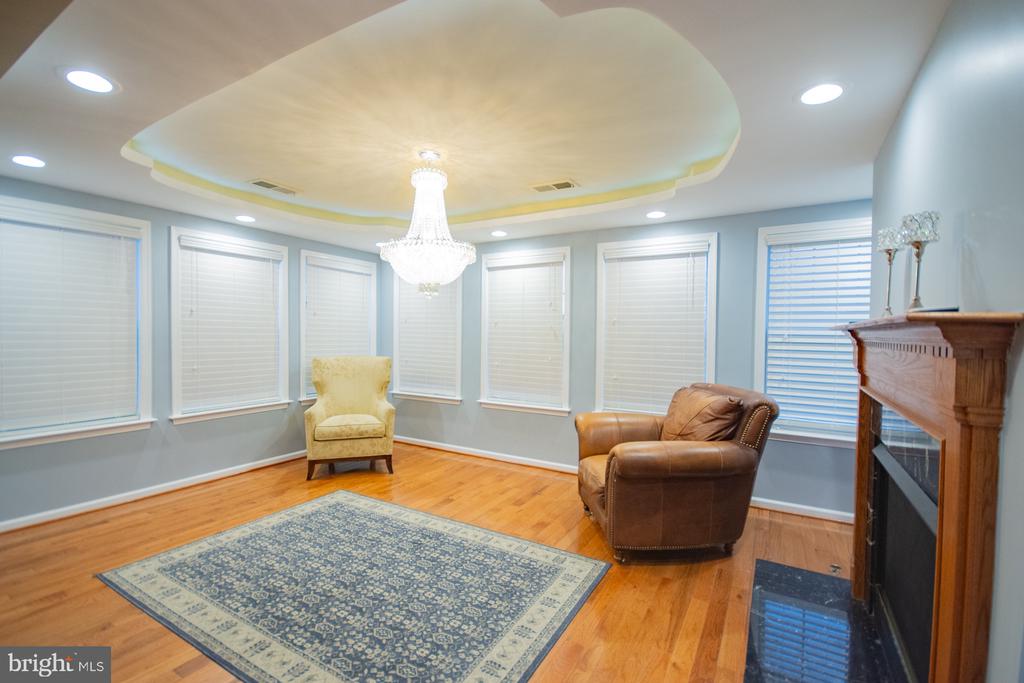 151 RIPPLING WATERS WAY