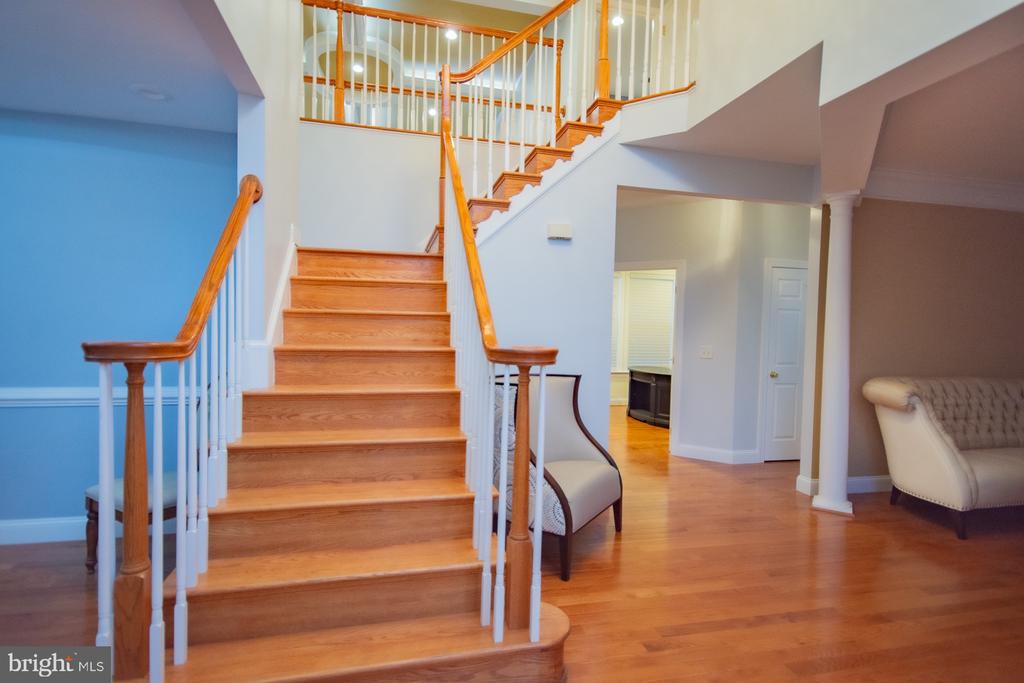 151 RIPPLING WATERS WAY