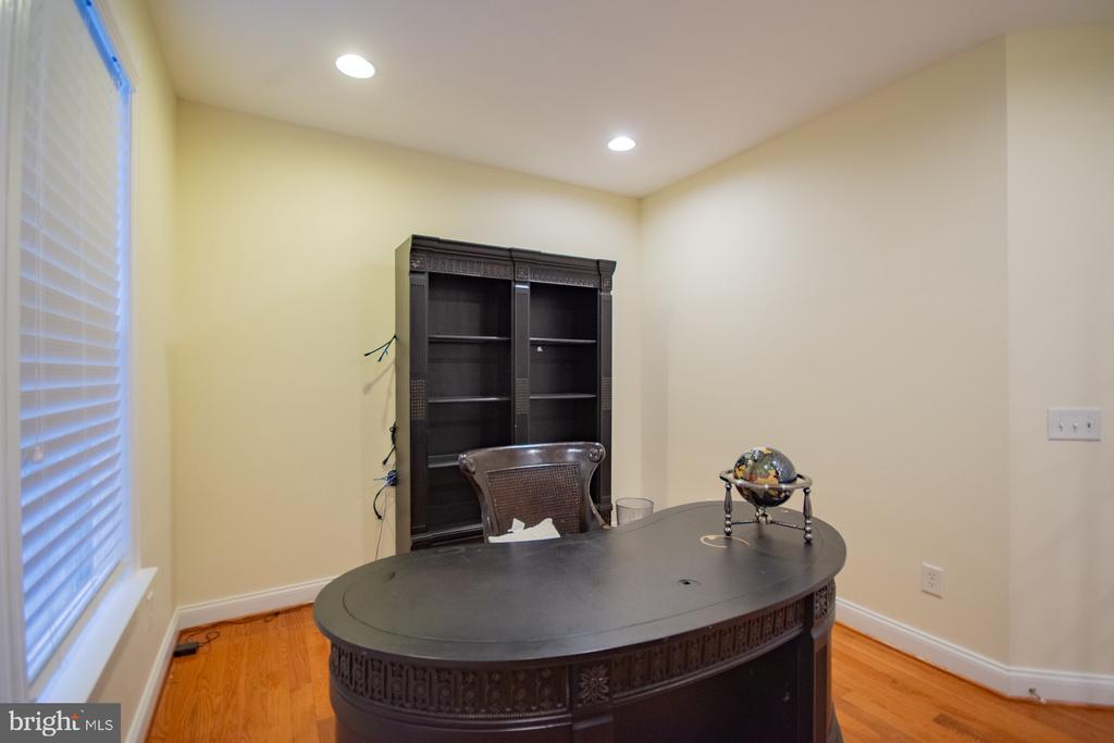 151 RIPPLING WATERS WAY