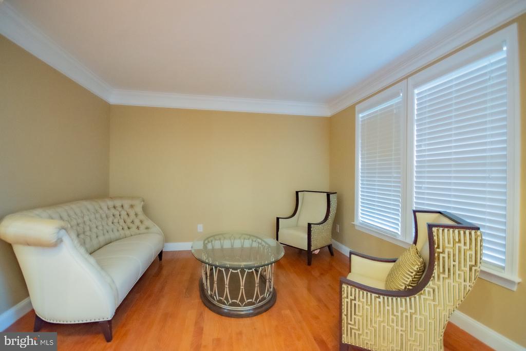 151 RIPPLING WATERS WAY