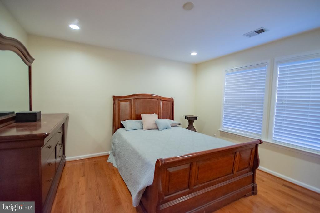 151 RIPPLING WATERS WAY