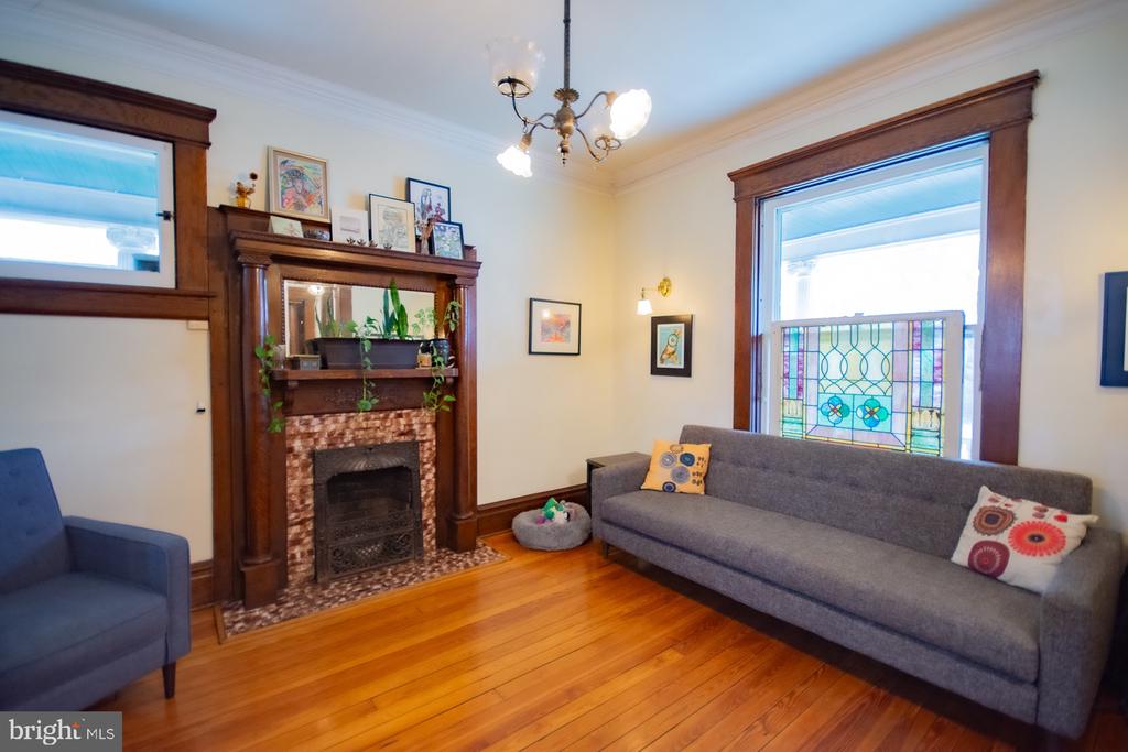 511 W BURKE STREET