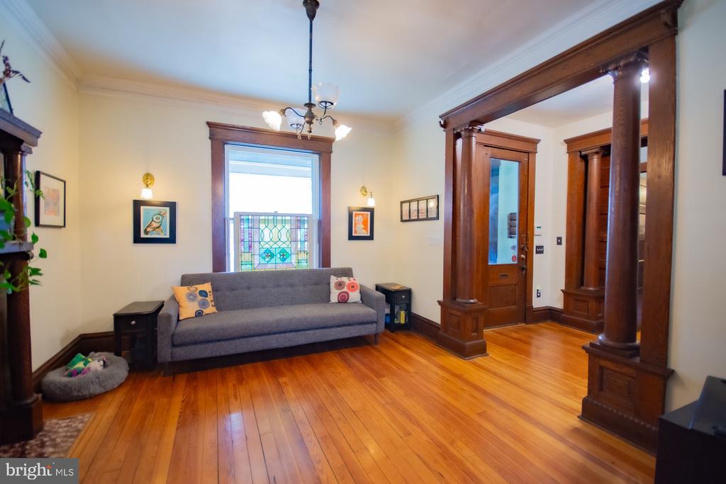 511 W BURKE STREET