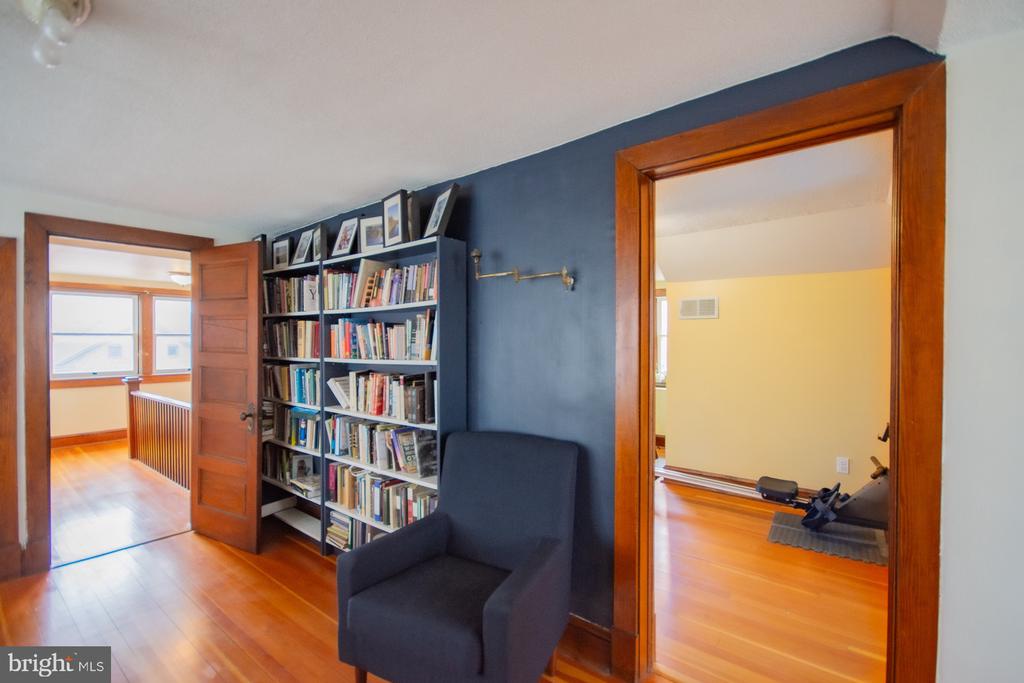 511 W BURKE STREET