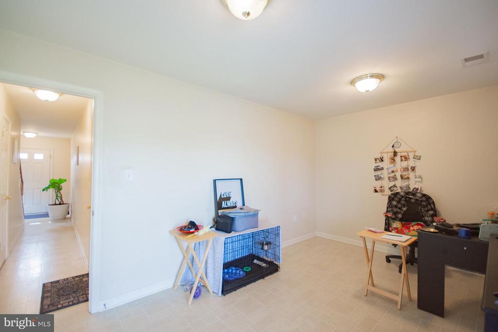 10 TEAGUE LANE