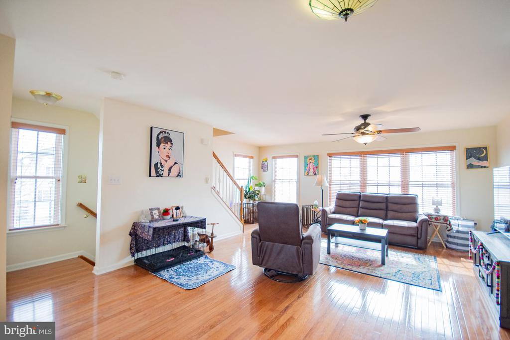 10 TEAGUE LANE
