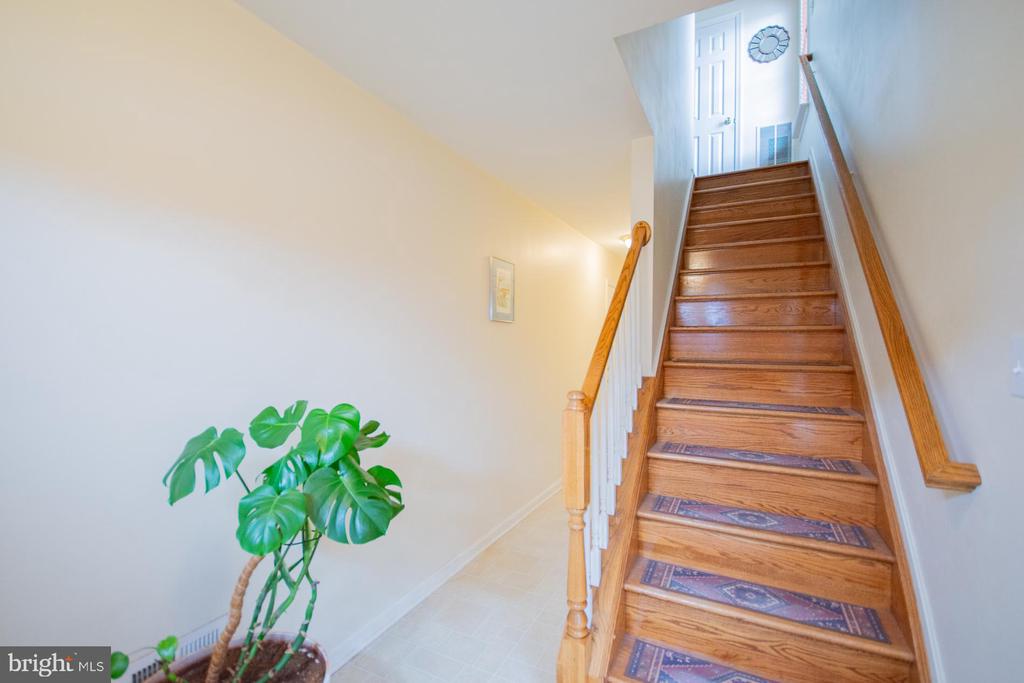 10 TEAGUE LANE