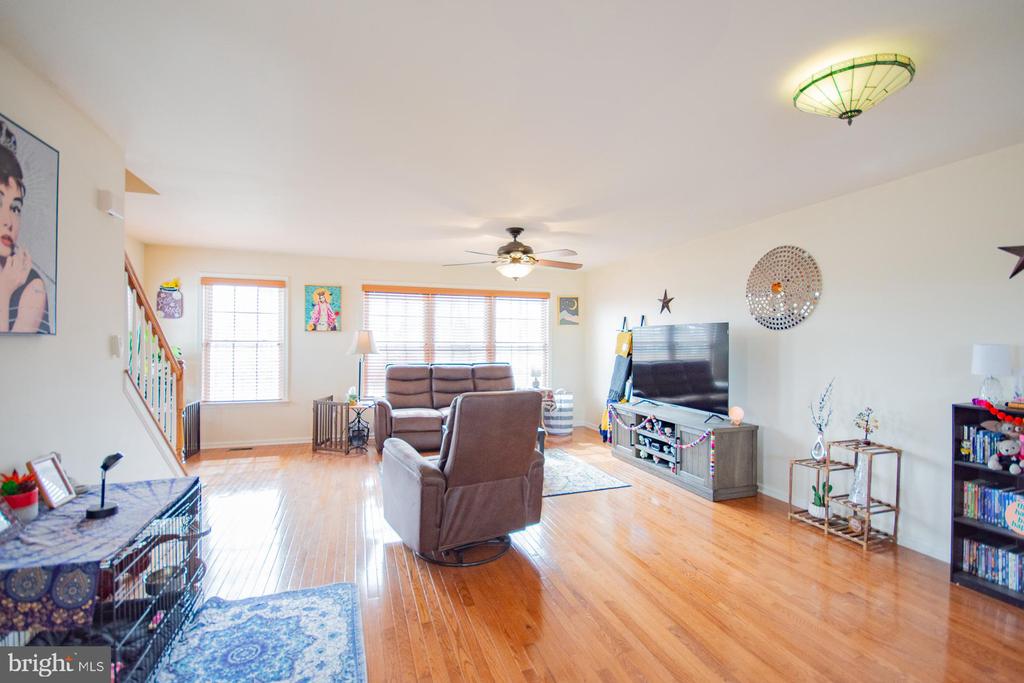 10 TEAGUE LANE