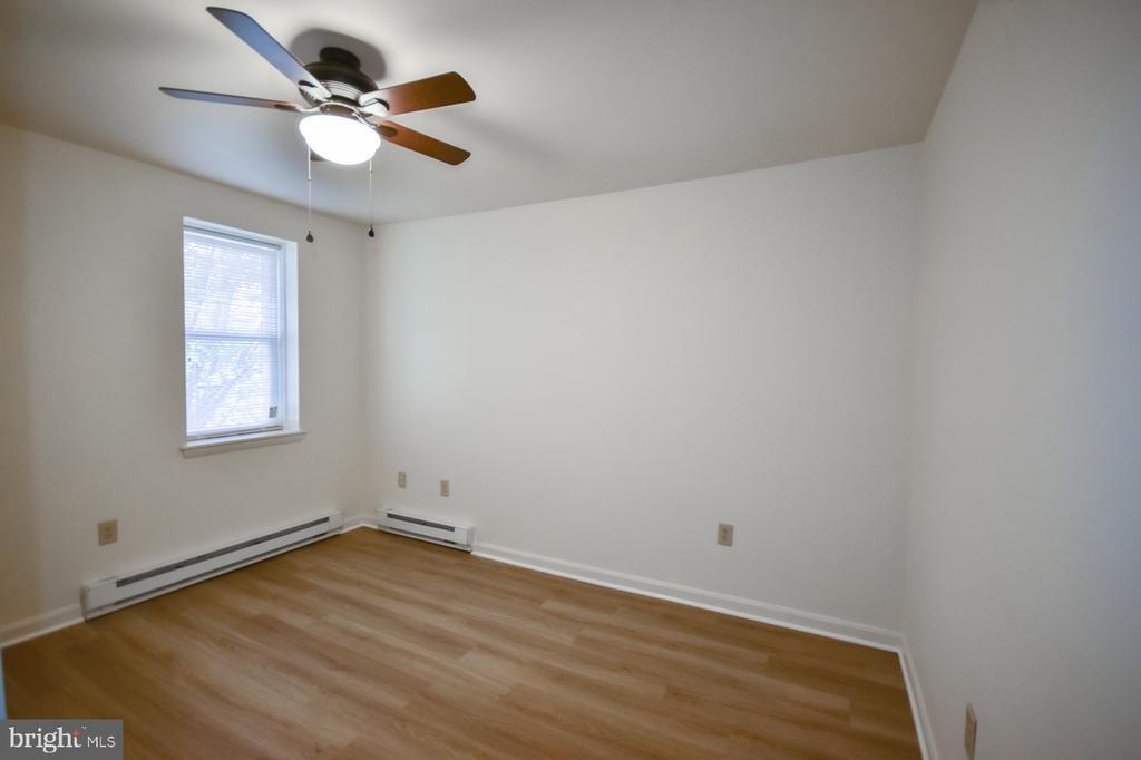 203 W JOHN STREET Unit: 2