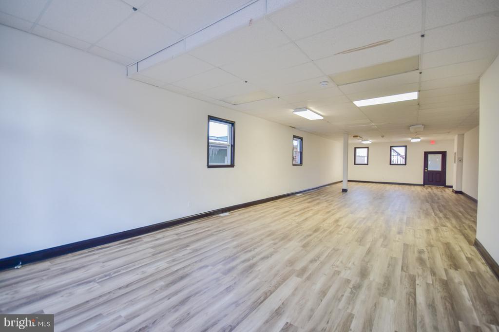 116 W MARTIN STREET