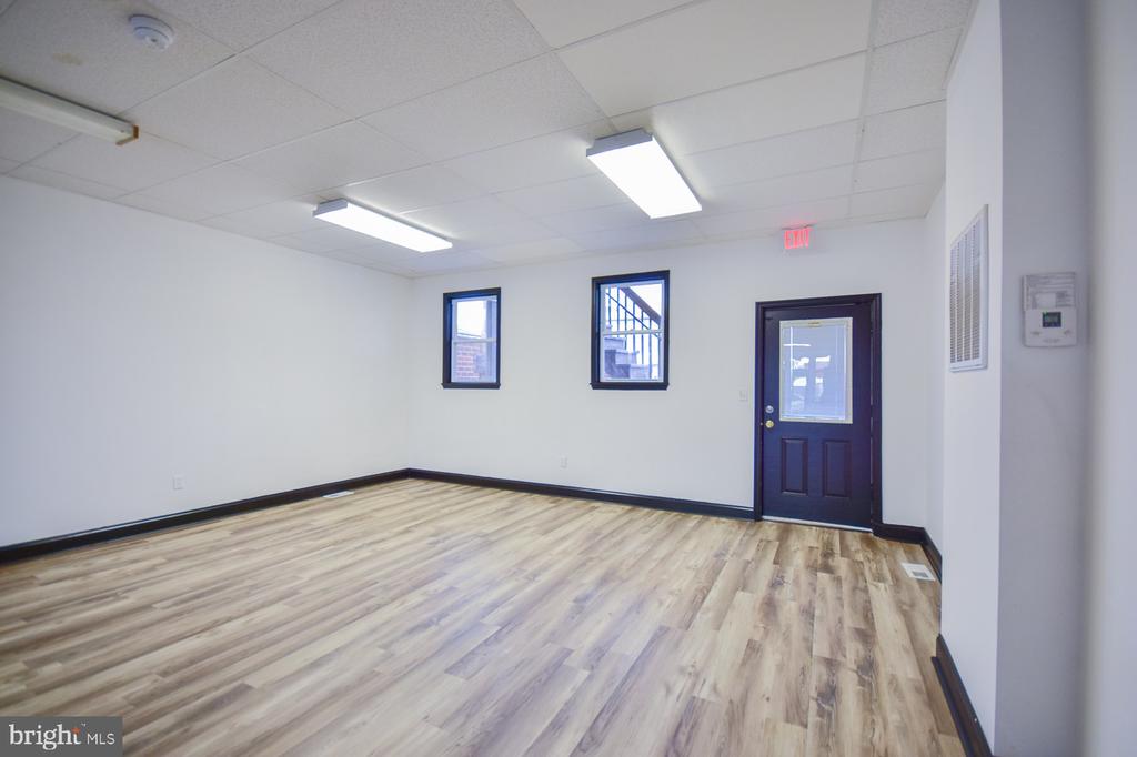 116 W MARTIN STREET