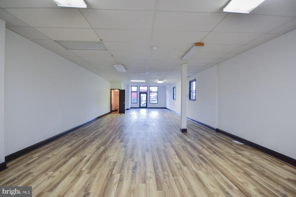 116 W MARTIN STREET