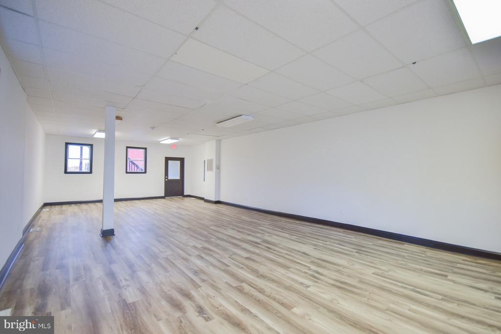 116 W MARTIN STREET