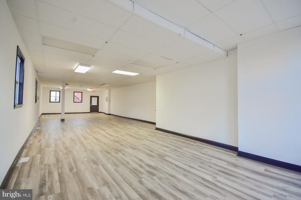 116 W MARTIN STREET