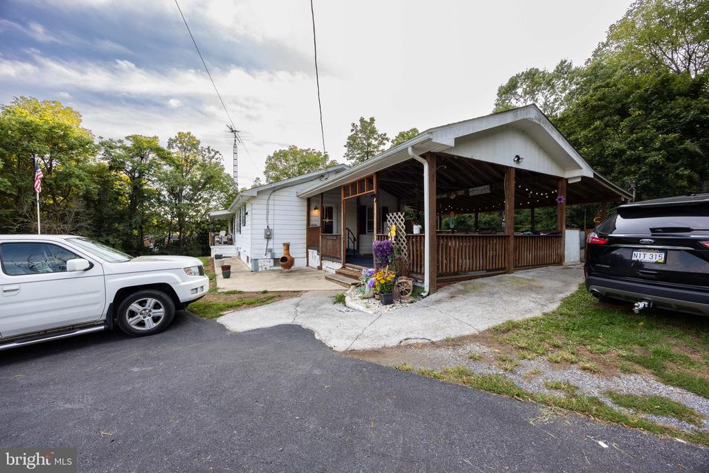 101 SAINT ANDREWS DRIVE