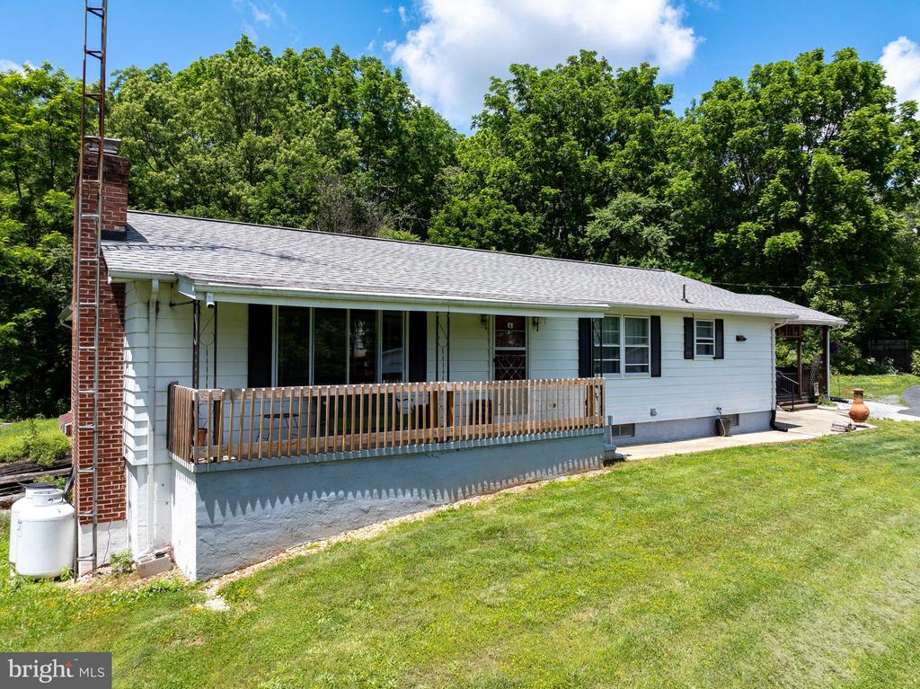 101 SAINT ANDREWS DRIVE