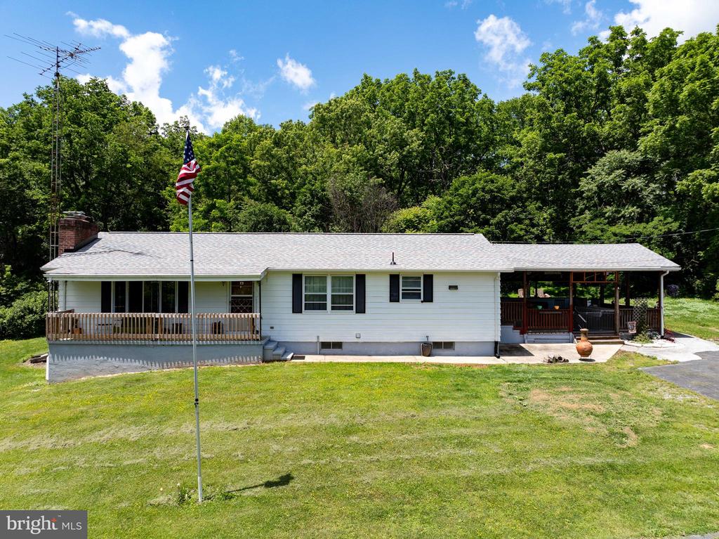101 SAINT ANDREWS DRIVE