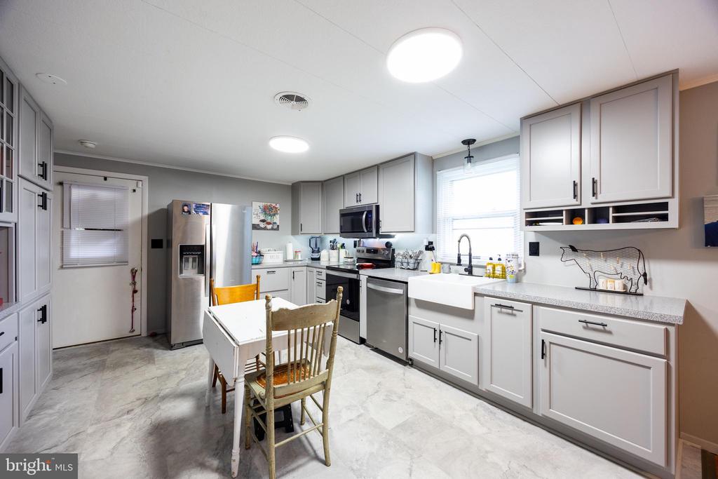 101 SAINT ANDREWS DRIVE
