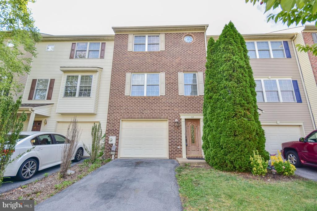 61 EFFIE LANE