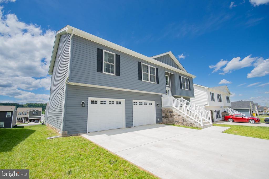 316 POCHARDS COURT