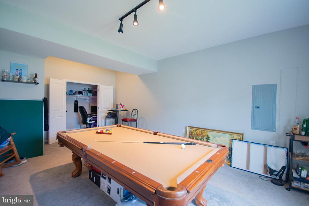 316 POCHARDS COURT