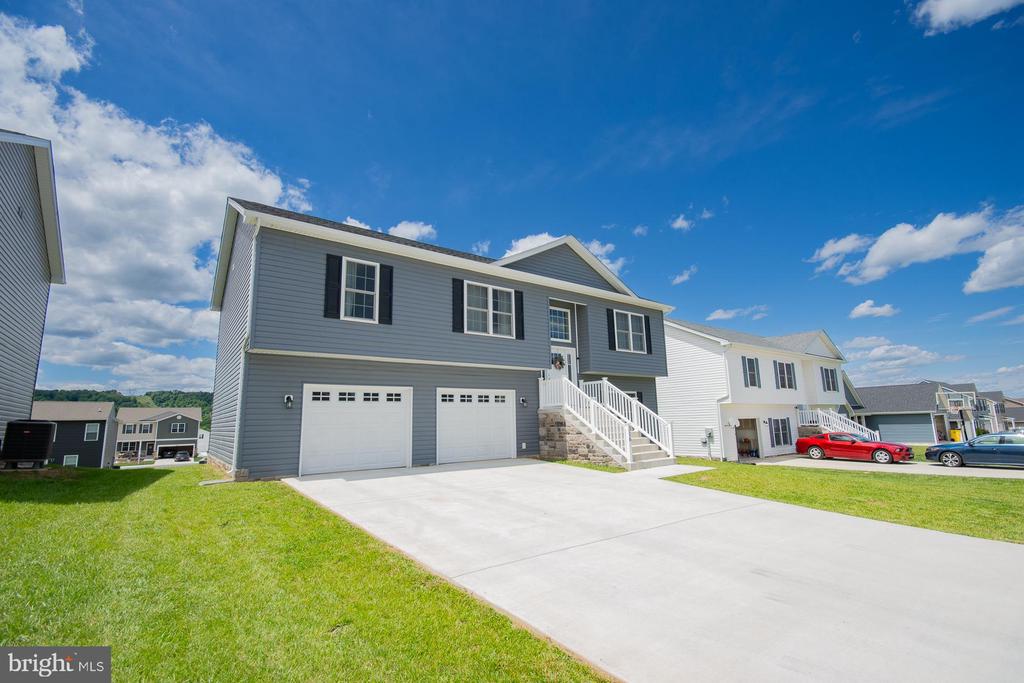 316 POCHARDS COURT