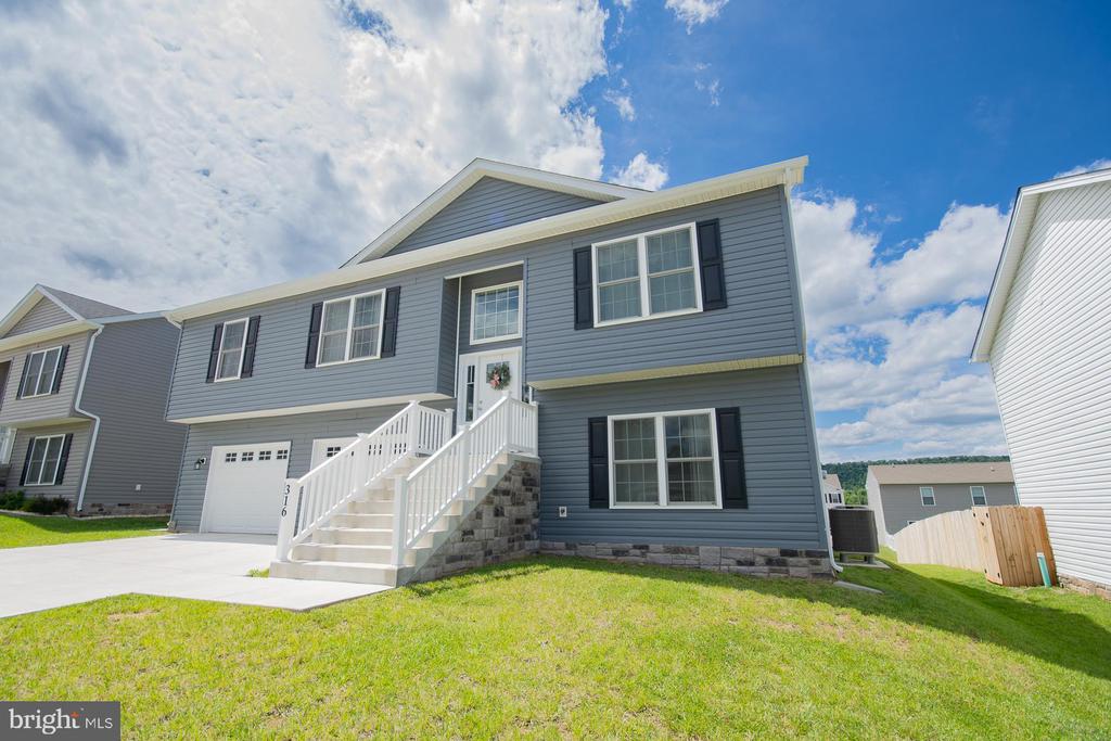 316 POCHARDS COURT