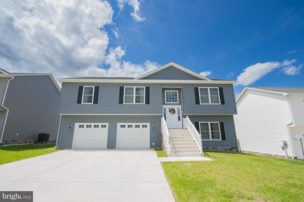 316 POCHARDS COURT