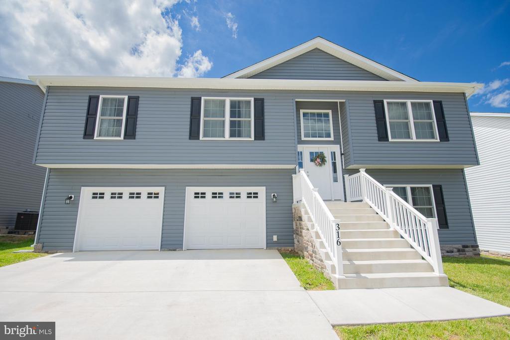 316 POCHARDS COURT