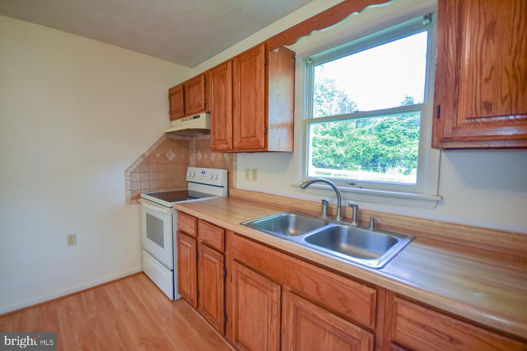 931 CEDAR