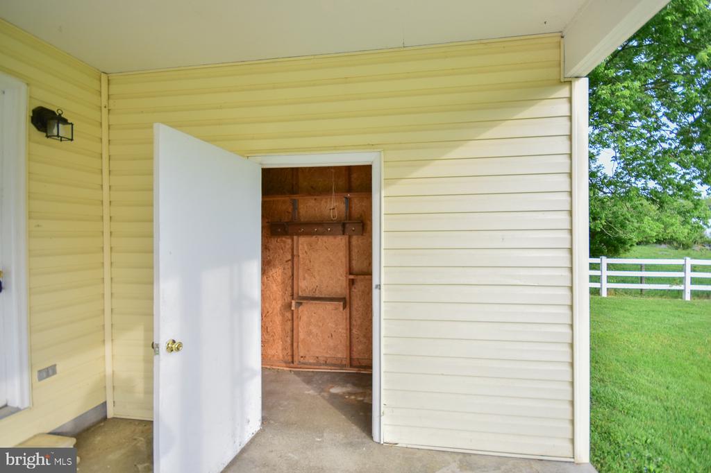 931 CEDAR